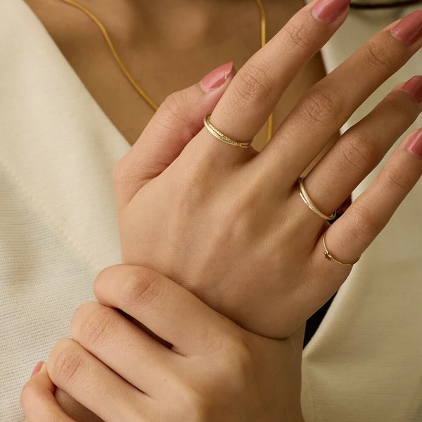 1-4 💍微光曲線|K18鍍金防過敏戒指