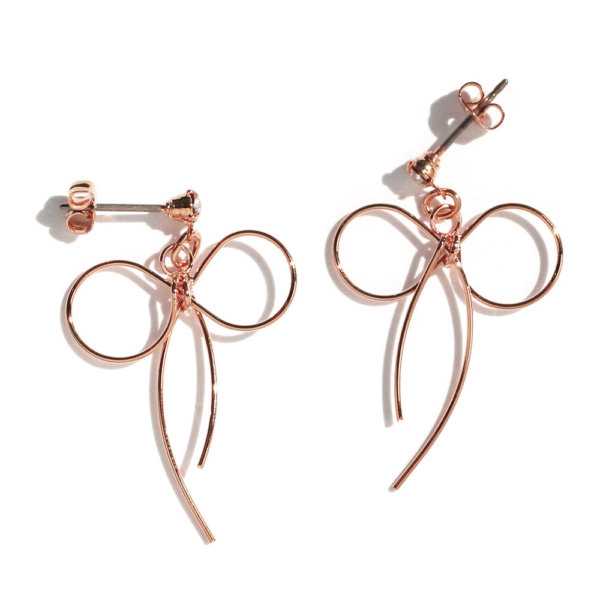 1.11 極簡線構蝴蝶結耳環|日本製流暢線條設計,親膚純鈦耳針、無鎳低負擔