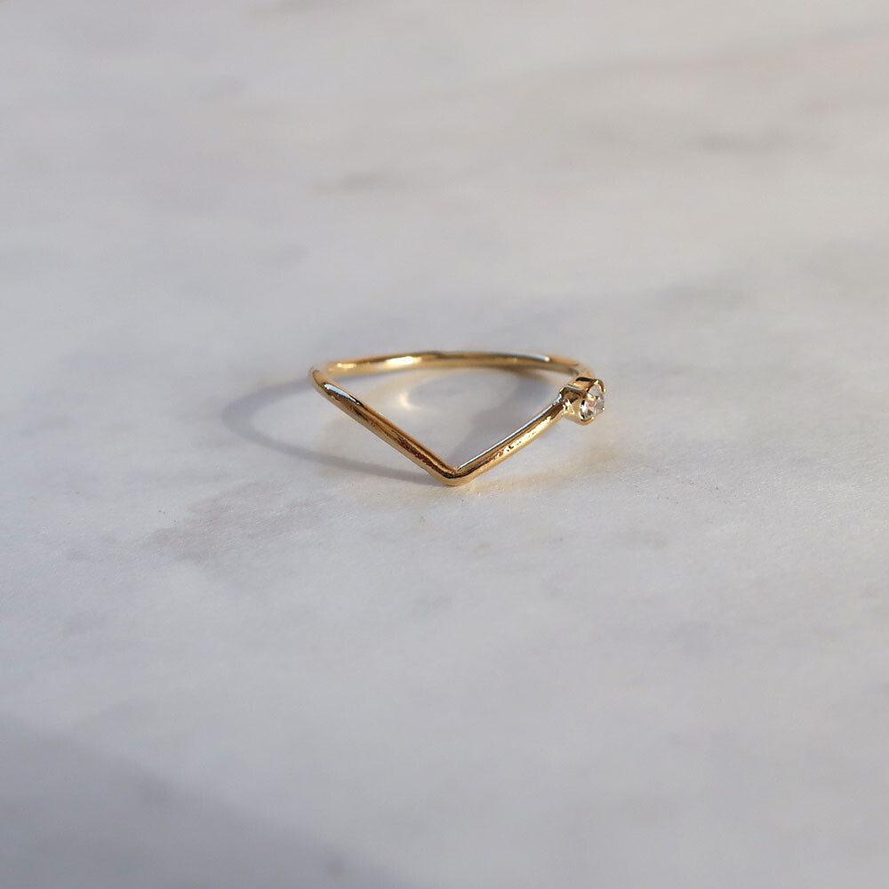 日本製-極簡V型單鑽線戒 | K18鍍金-顯瘦戒指 (日圍13號)