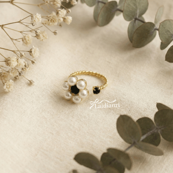 【韓國製】復古珍珠花朵開口戒｜黑金撞色麻花黃銅戒指