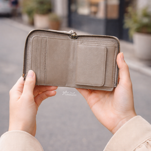 日牌toleur牛皮短夾 真皮零錢包