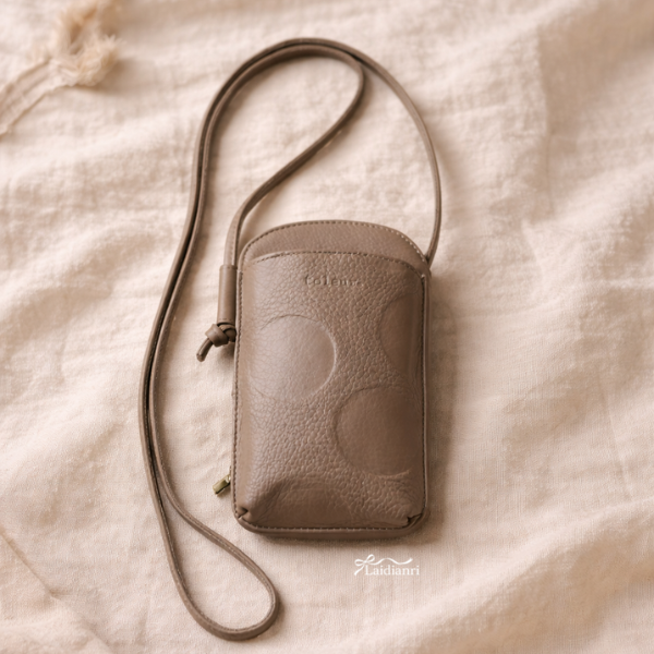 238 日本品牌 toleur真皮圓點手機包|純牛皮壓紋